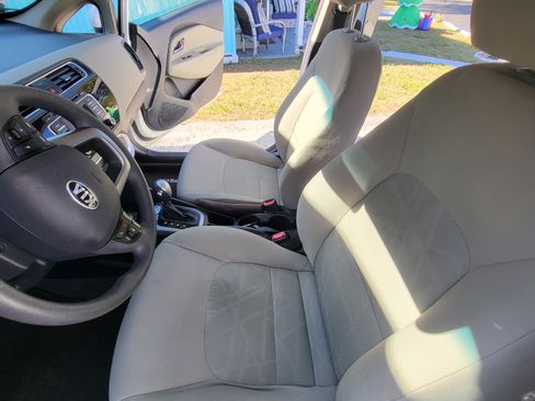 Used 2016 Kia Rio LX w/ Power Package image 9