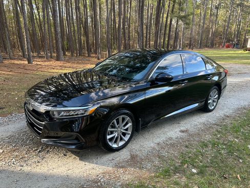 Used 2021 Honda Accord LX image 1