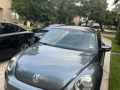 Used 2014 Volkswagen Beetle 2.5