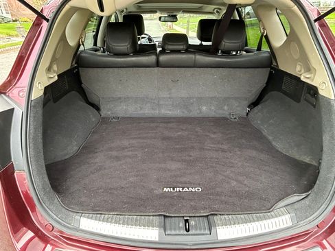 Used 2011 Nissan Murano LE w/ Navigation Pkg image 8