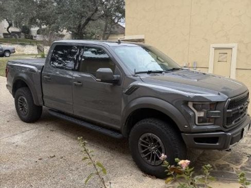 Used 2020 Ford F150 Raptor w/ Equipment Group 802A Luxury image 4