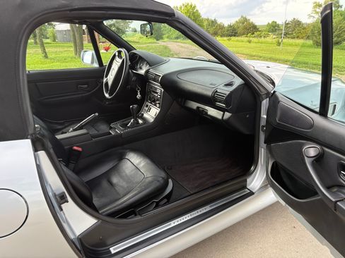 Used 1997 BMW Z3 1.9 RWD image 6