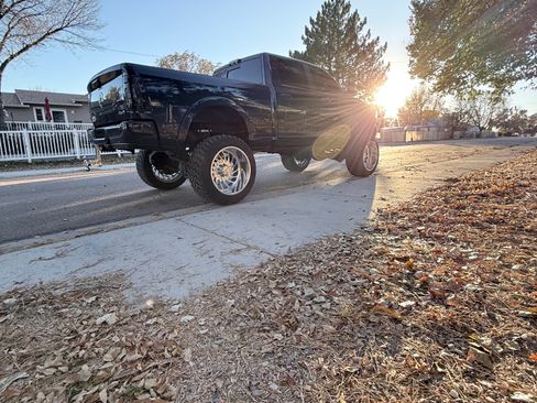 Used 2023 RAM 2500 Limited image 6