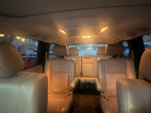 Used 2016 Toyota Sequoia Limited w/ Safety & Convenience Package AWD/4WD image 12