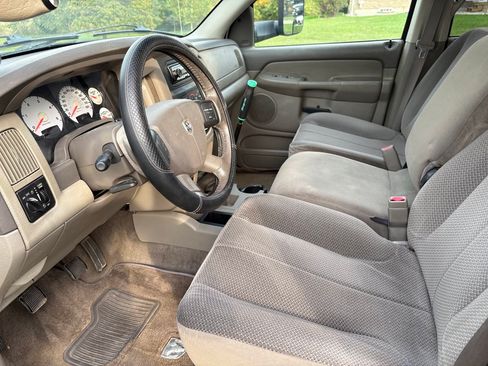 Used 2005 Dodge Ram 2500 Truck SLT image 12