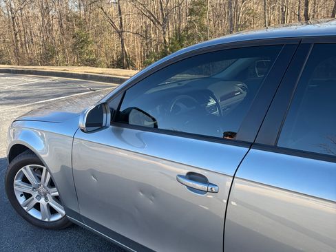 Used 2010 Audi A4 2.0T Premium image 6