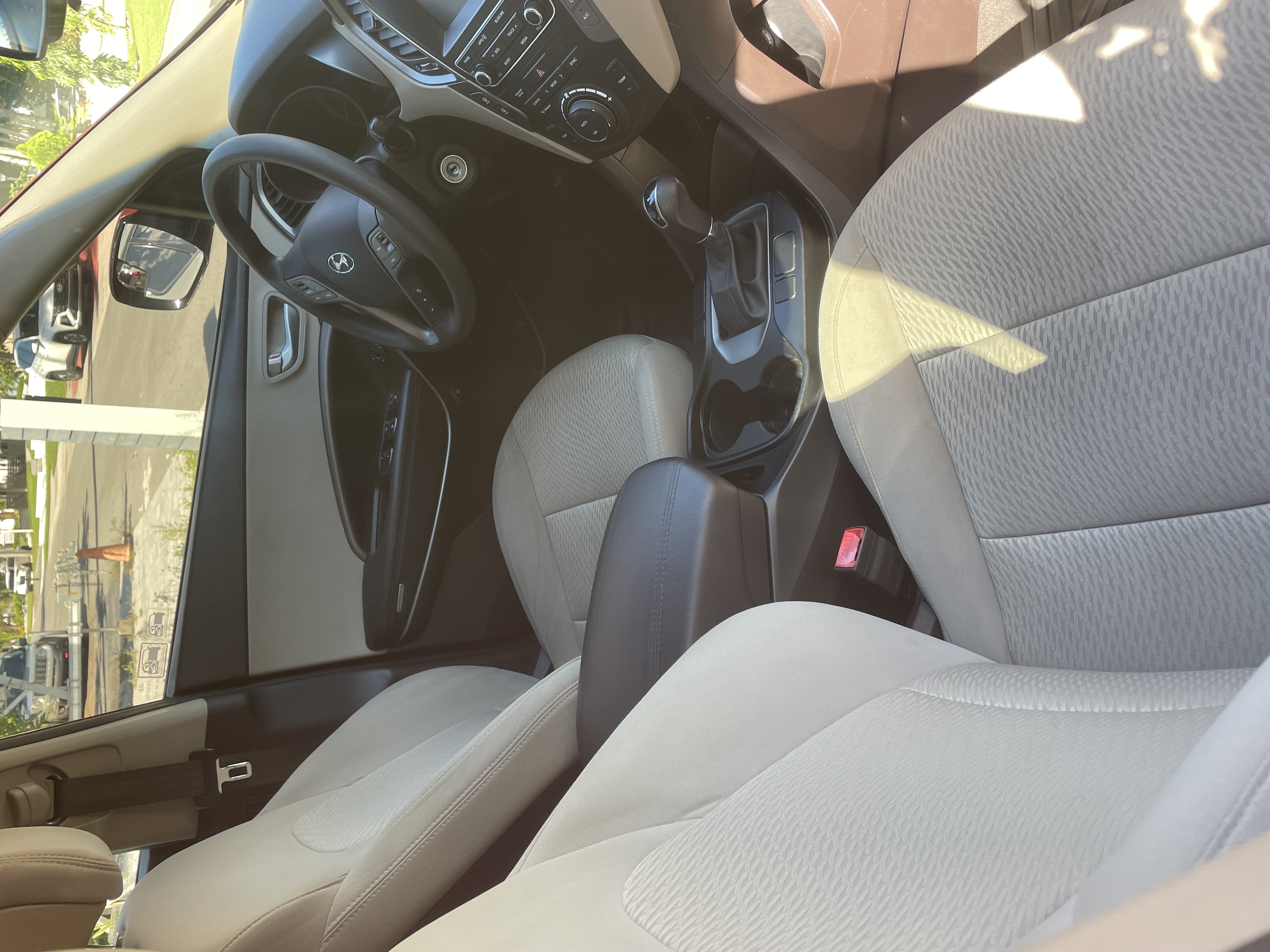 Used 2017 Hyundai Santa Fe Sport FWD image 20
