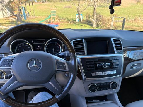 Used 2012 Mercedes-Benz ML 350 4MATIC image 9