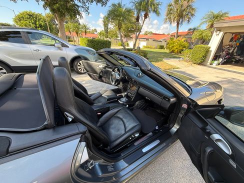 Used 2011 Porsche 911 Carrera image 9