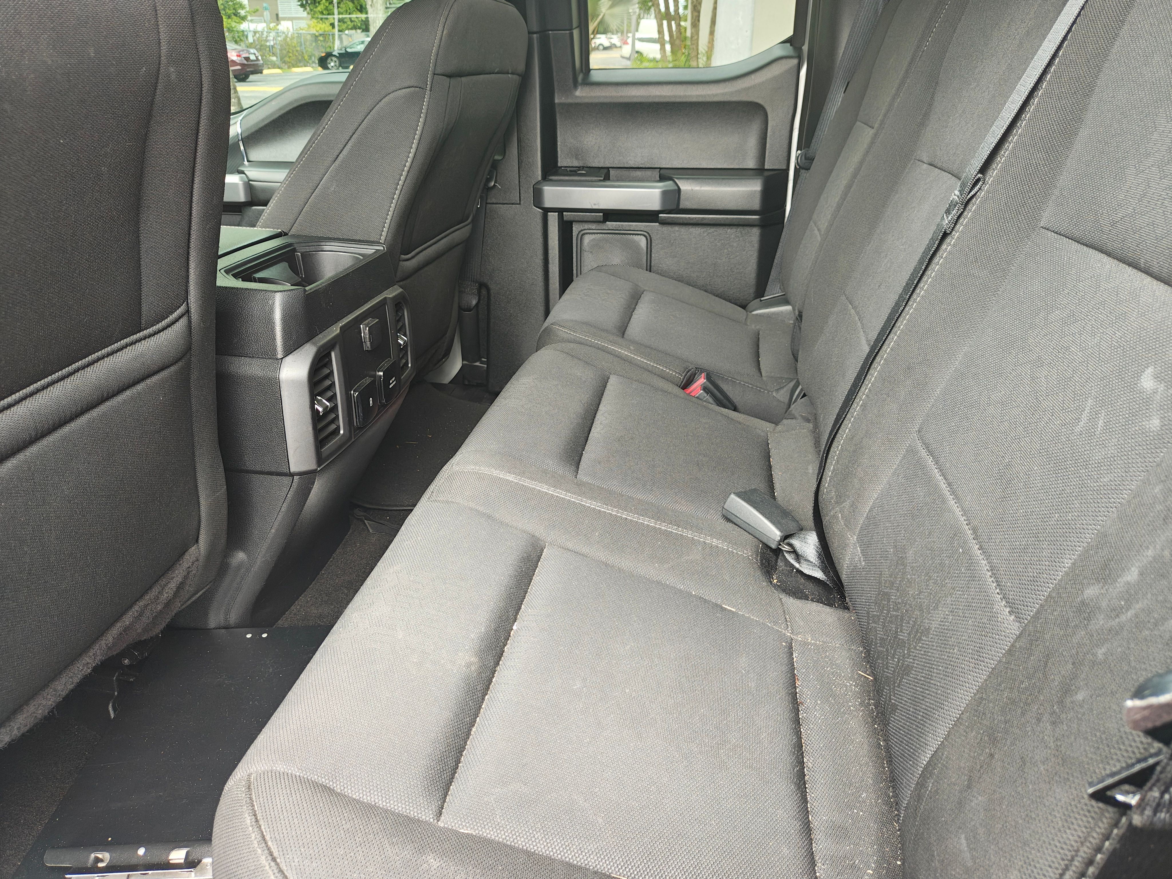Used 2018 Ford F150 XLT w/ Equipment Group 302A Luxury AWD/4WD image 16