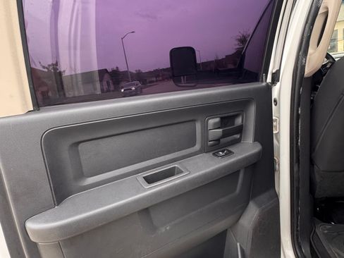 Used 2012 RAM 2500 ST w/ Chrome Appearance Group image 15