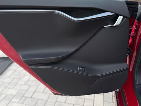 Used 2021 Tesla Model S Long Range Plus image 20