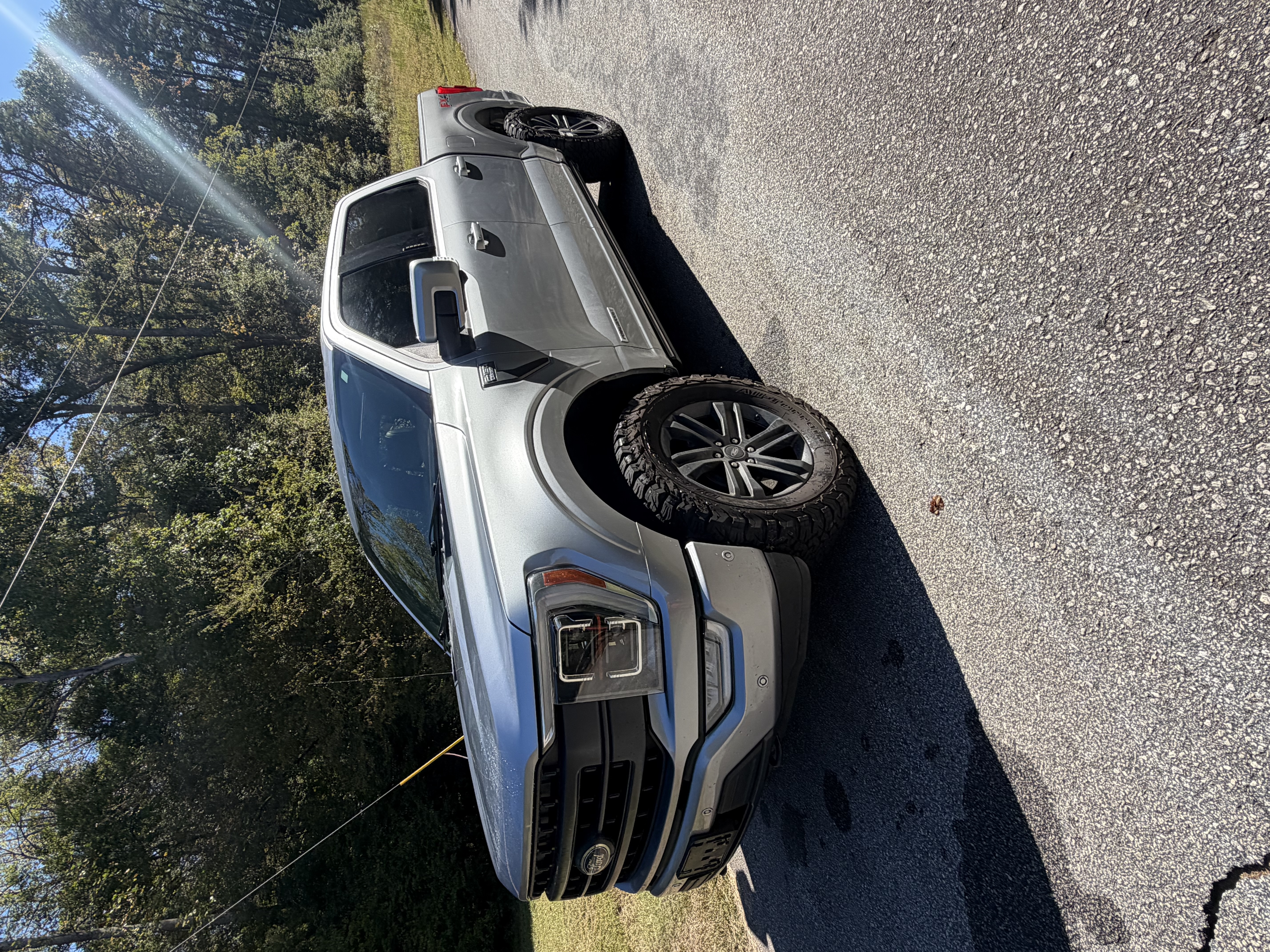 Used 2021 Ford F150 Lariat w/ Equipment Group 502A High AWD/4WD image 4
