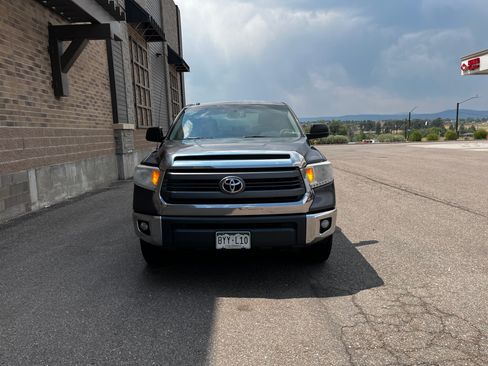 Used 2015 Toyota Tundra SR5 w/ TRD Off Road Package AWD/4WD image 4