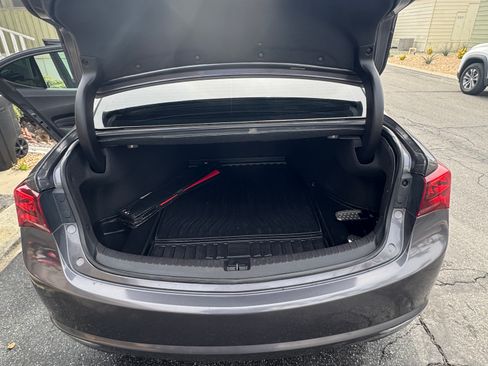 Used 2017 Acura TLX w/ Technology Package image 9