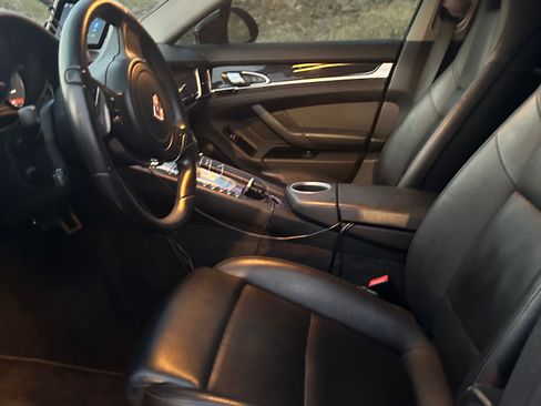 Used 2014 Porsche Panamera 4S image 19