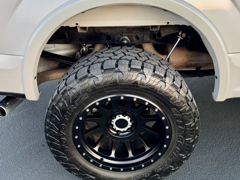 Used 2017 Ford F150 Lariat image 11