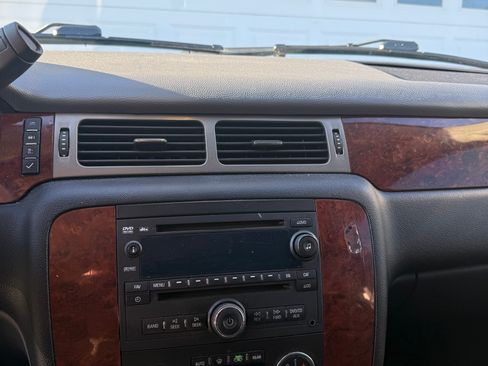 Used 2012 Chevrolet Tahoe LT image 8