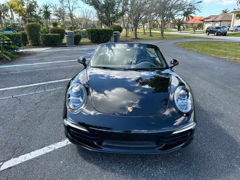 Used 2013 Porsche 911 Carrera 4S image 4
