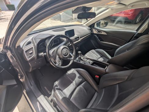 Used 2017 MAZDA MAZDA3 Touring FWD image 15