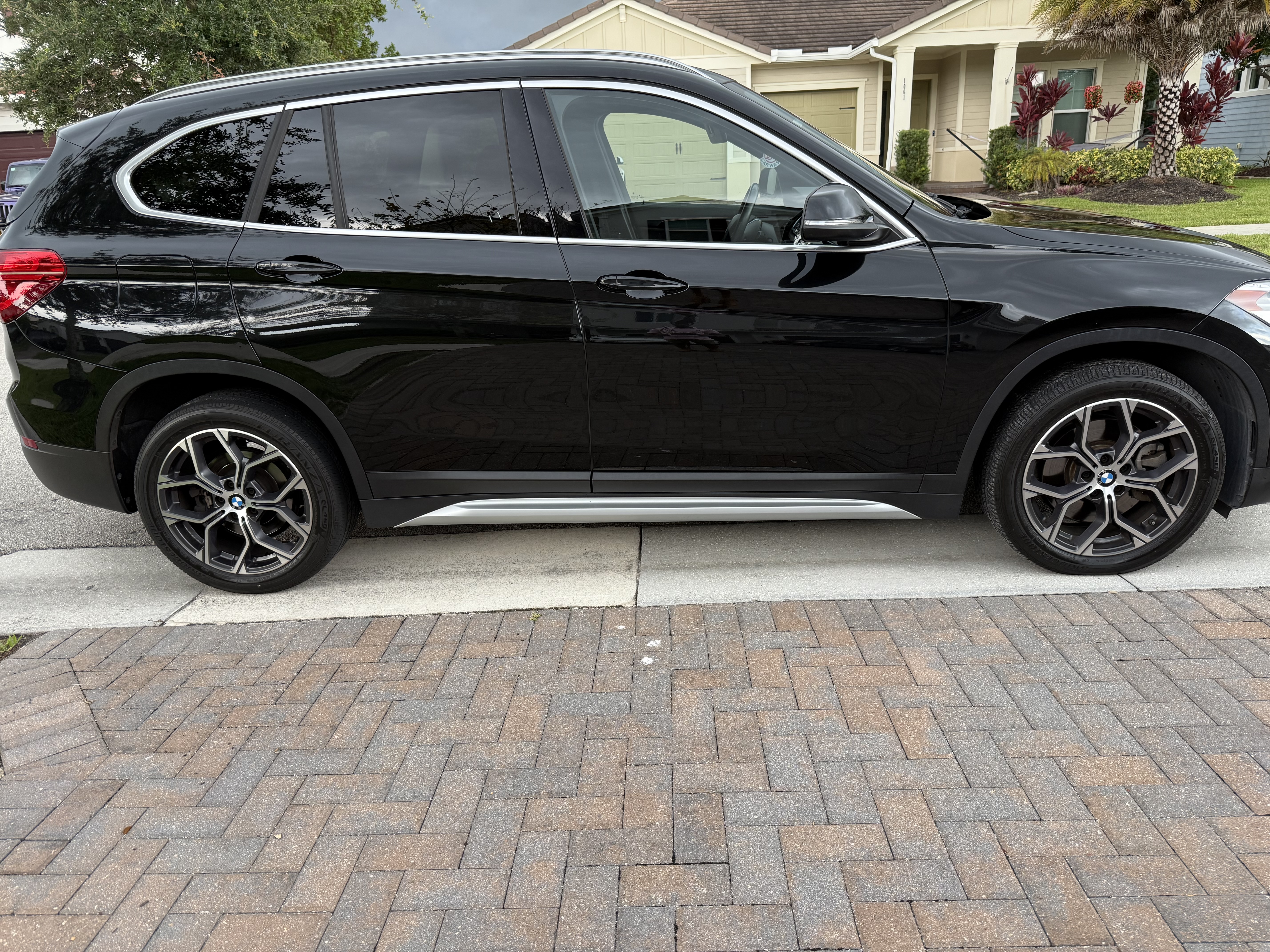 Used 2020 BMW X1 sDrive28i w/ Convenience Package FWD image 9