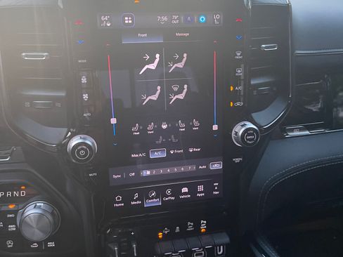 Used 2025 RAM 1500 Limited w/ Off Road Group image 27