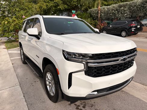Used 2024 Chevrolet Tahoe LS RWD image 16