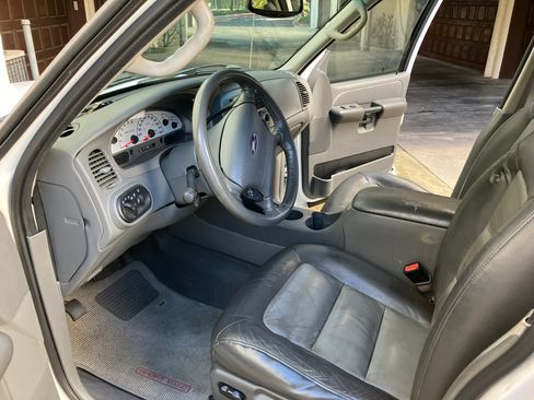 Used 2004 Ford Explorer Sport Trac XLT image 15
