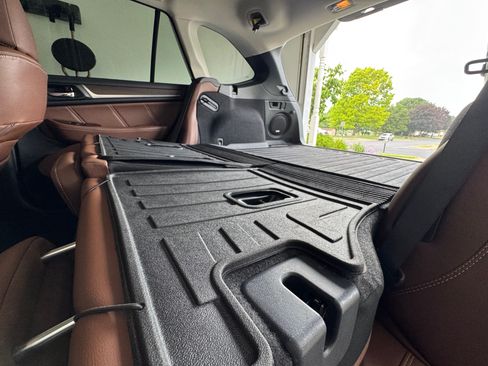 Used 2019 Subaru Outback 3.6R Touring AWD/4WD image 23