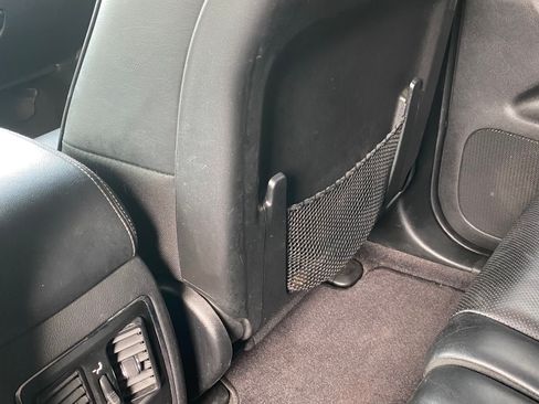 Used 2017 Jeep Grand Cherokee Overland image 26