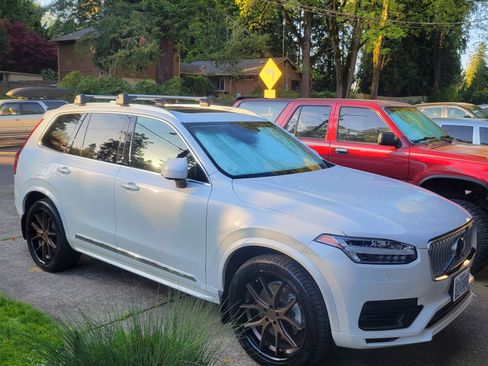 Used 2022 Volvo XC90 T8 Inscription Expression w/ Advanced Package image 10