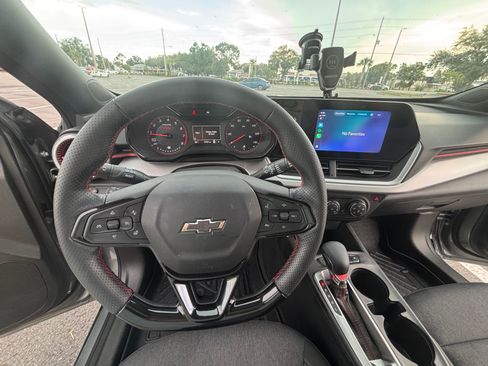 Used 2024 Chevrolet Trax RS w/ Driver Confidence Package FWD image 10