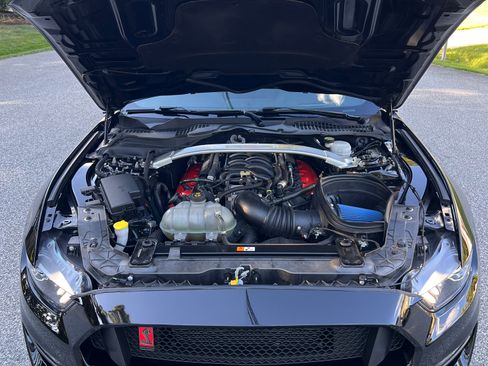 Used 2018 Ford Mustang Shelby GT350 w/ Electronics Package RWD image 16