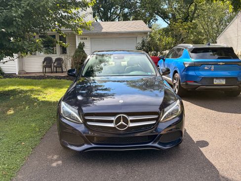 Used 2017 Mercedes-Benz C 300 4MATIC Sedan image 5