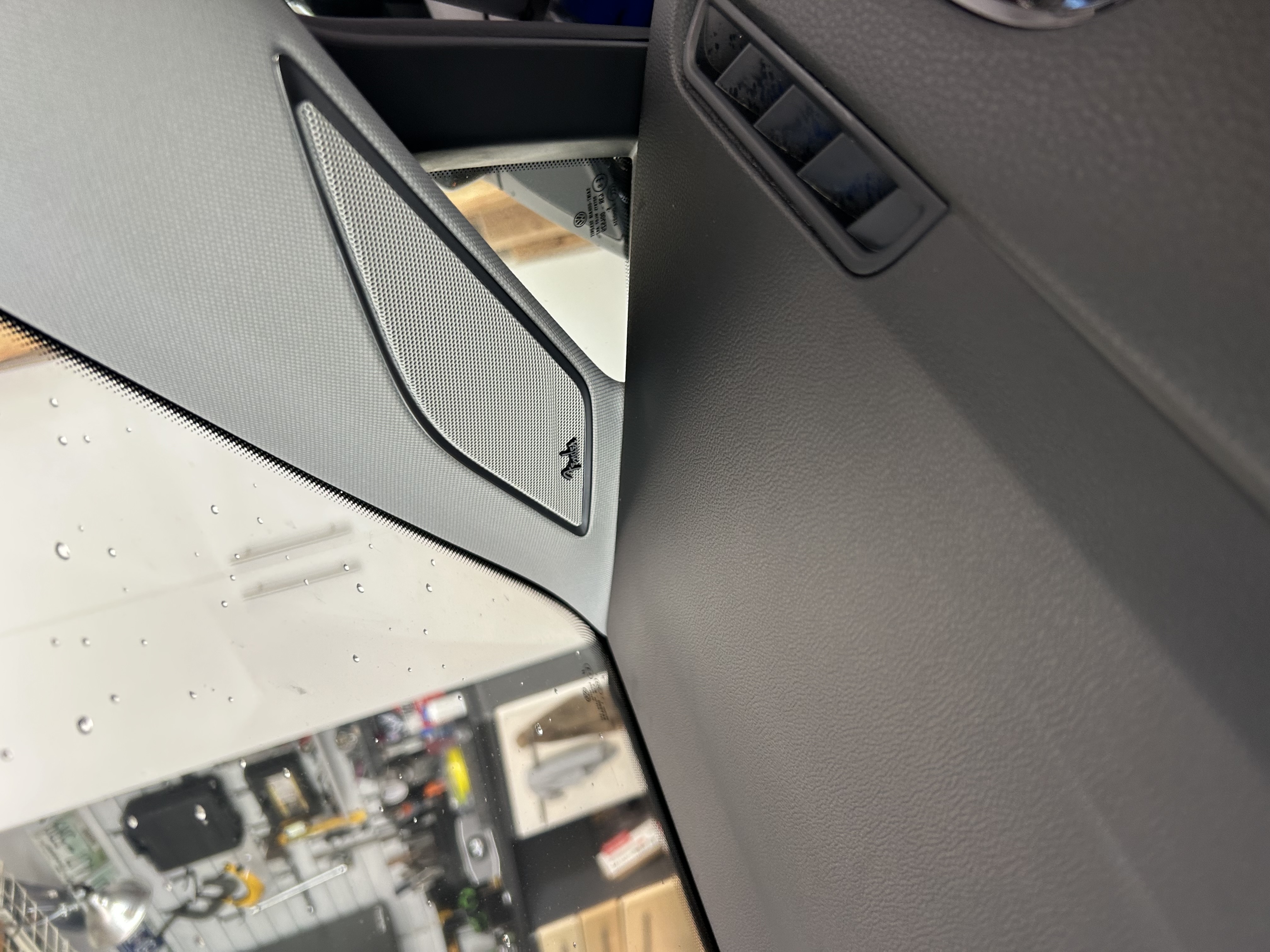 Used 2017 Volkswagen Golf SEL FWD image 24