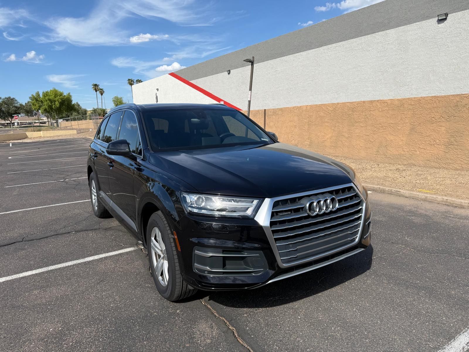 Used 2019 Audi Q7 2.0T Premium w/ Convenience Package AWD/4WD image 2