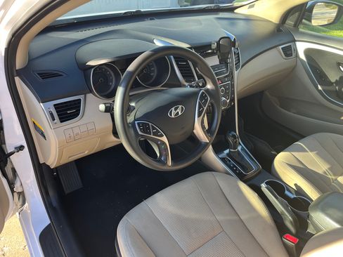 Used 2013 Hyundai Elantra GT image 11