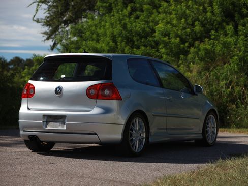 Used 2007 Volkswagen GTI 2.0T 2-Door image 5