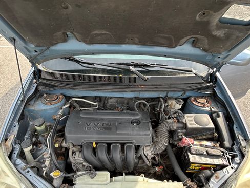 Used 2006 Toyota Matrix XR w/ Extra Value Pkg 1 FWD image 16