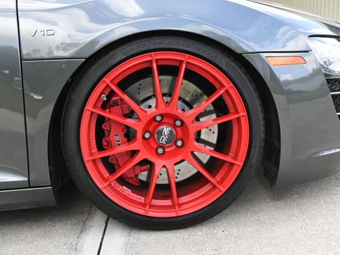 Used 2011 Audi R8 V10 image 28