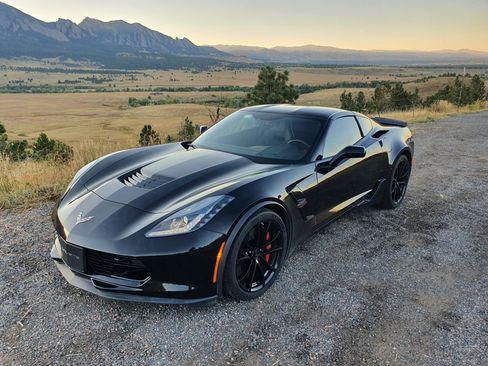 Used 2017 Chevrolet Corvette Grand Sport image 1