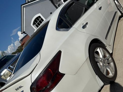 Used 2015 Nissan Altima 3.5 SL FWD image 2