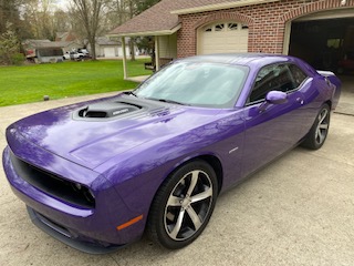 Used 2016 Dodge Challenger R/T RWD image 9