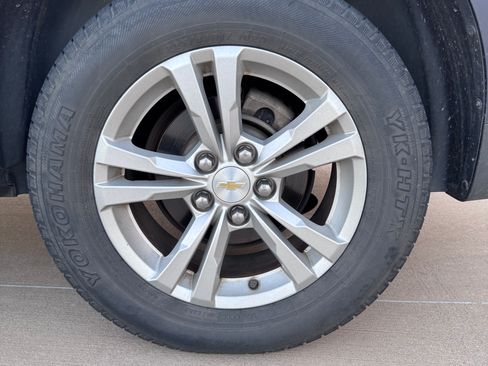 Used 2014 Chevrolet Equinox LS image 9