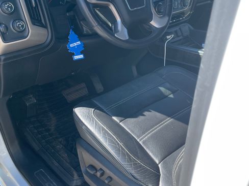 Used 2014 GMC Sierra 1500 Denali image 21