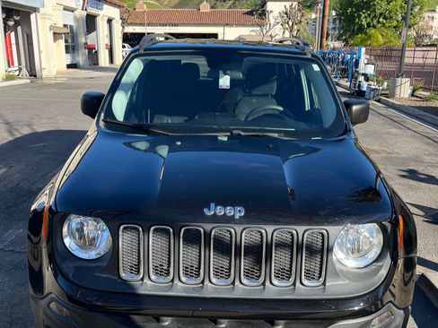 Used 2017 Jeep Renegade Sport w/ Power & Air Group image 2