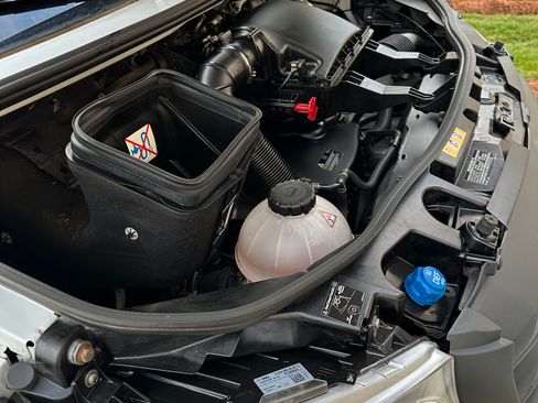 Used 2021 Mercedes-Benz Sprinter 2500 image 21