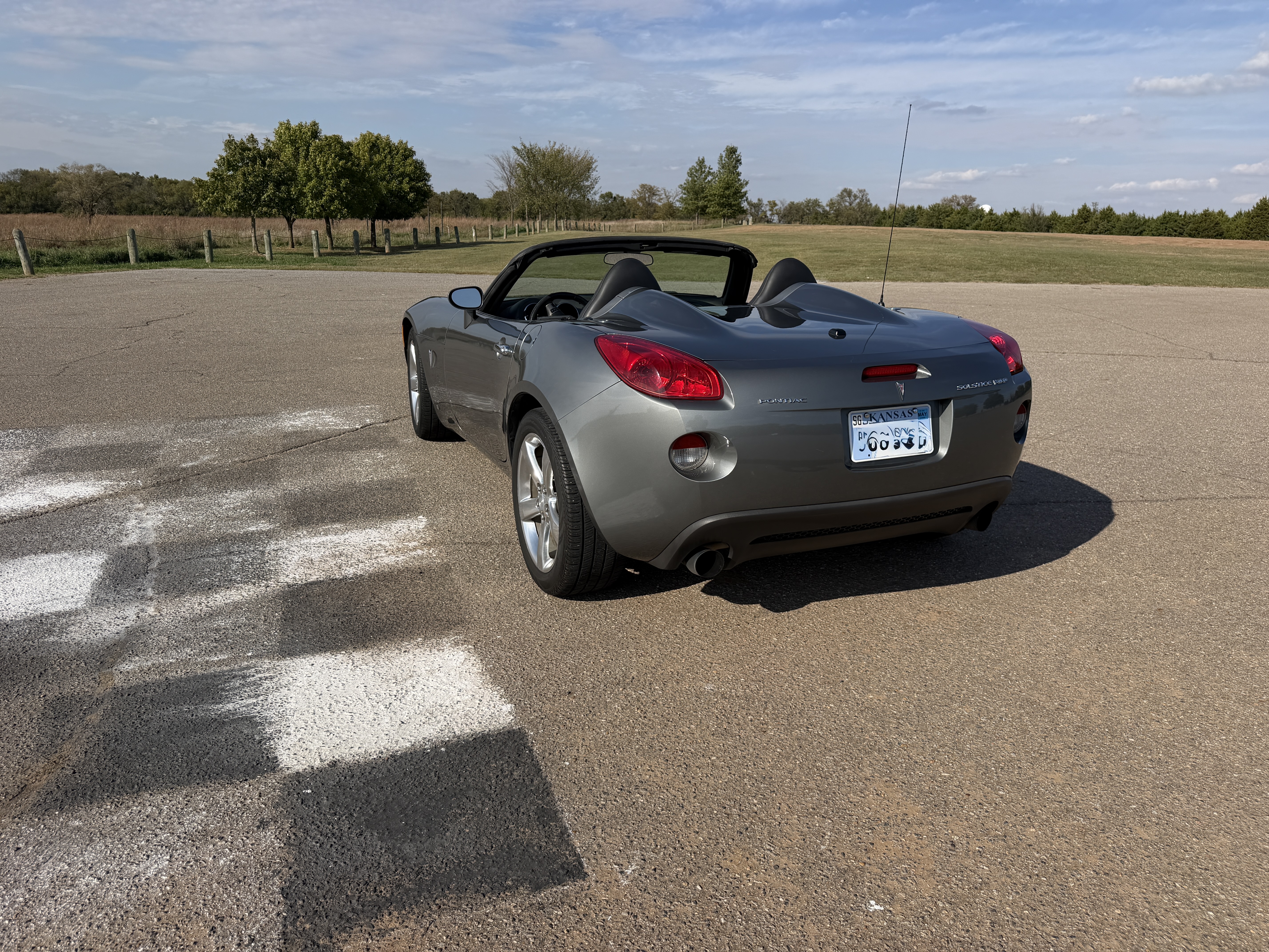 Used 2007 Pontiac Solstice GXP w/ Premium Package RWD image 15