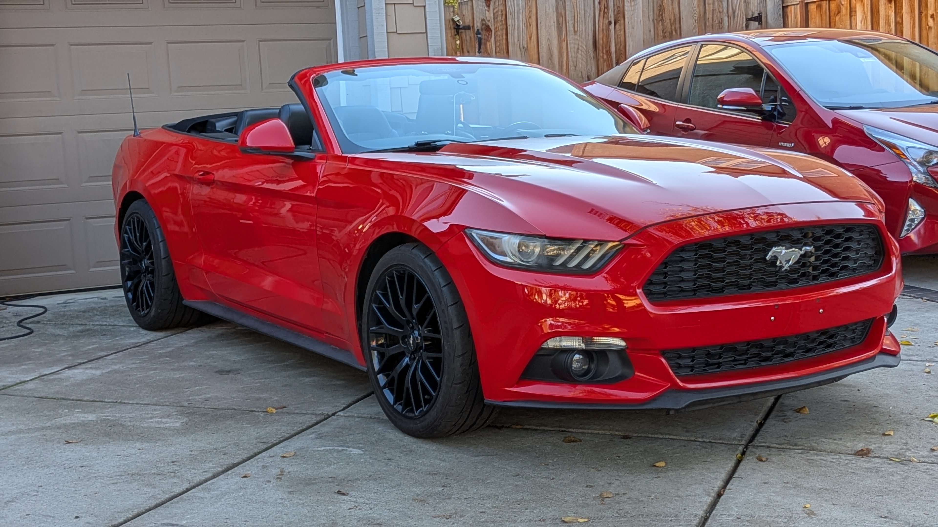 Used 2017 Ford Mustang Premium RWD image 2