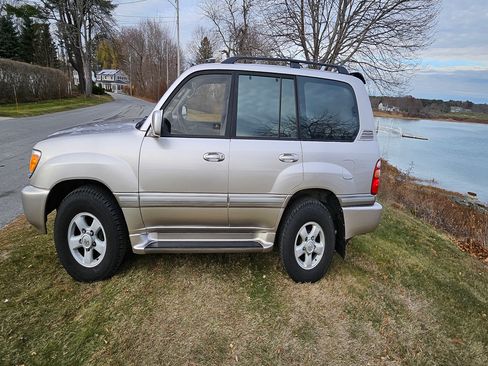 Used 2000 Toyota Land Cruiser image 6